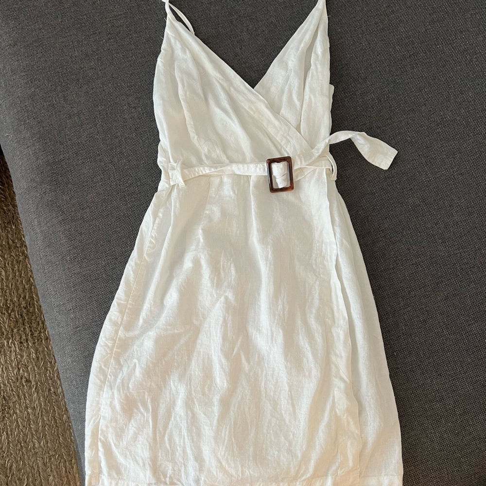 WHITE SUMMER DRESS ✨ - Picture 2 of 4